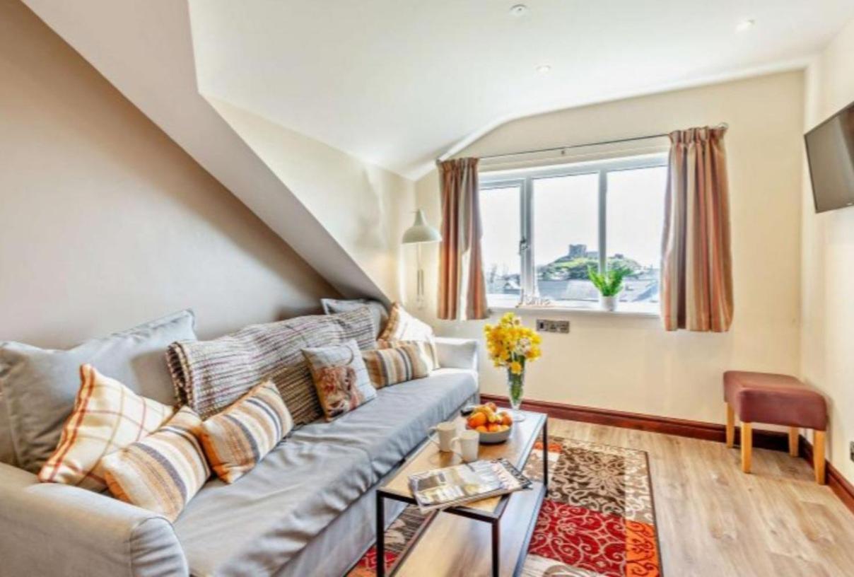 Lion Hotel & Studio Apartments Criccieth Luaran gambar