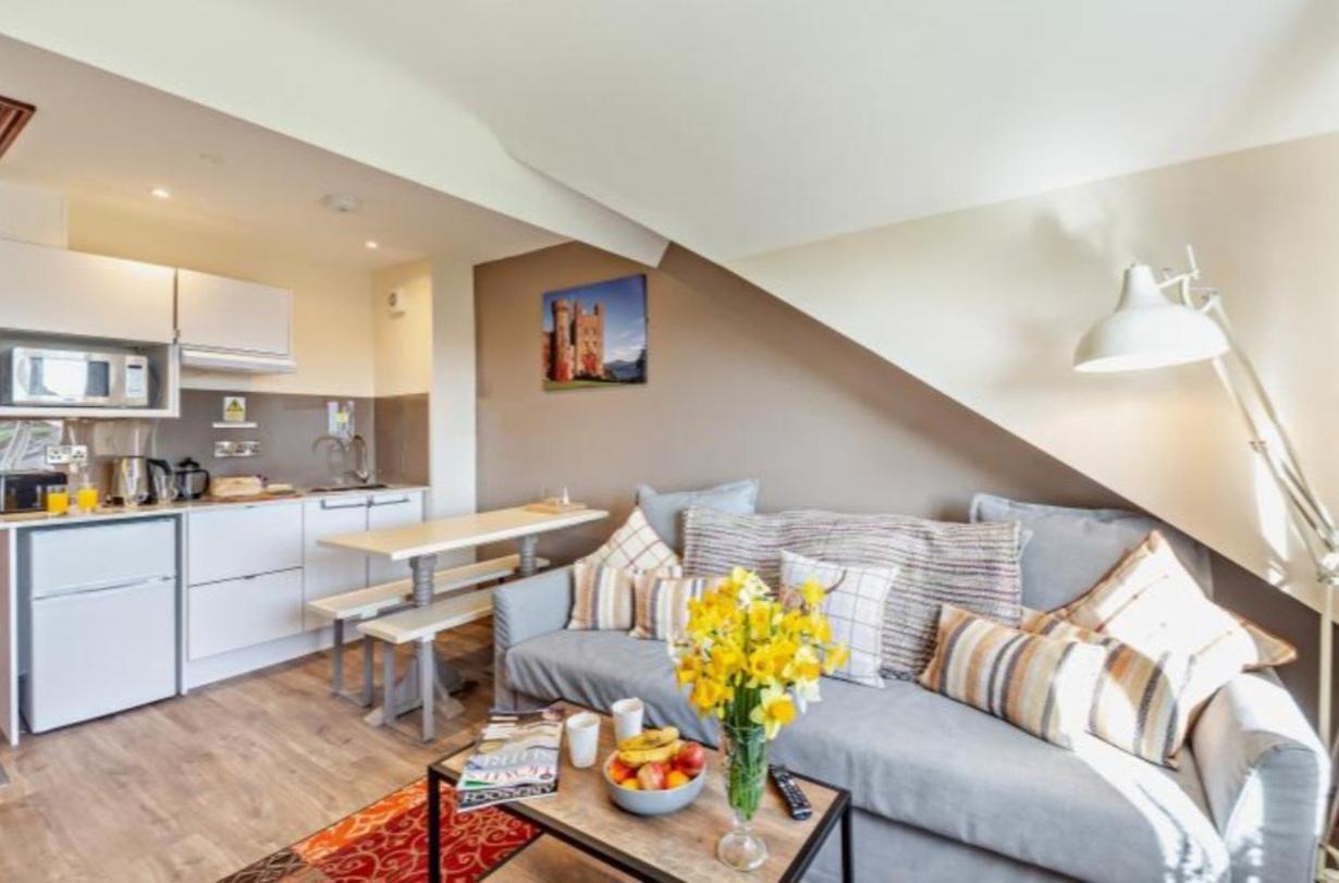 Lion Hotel & Studio Apartments Criccieth Luaran gambar