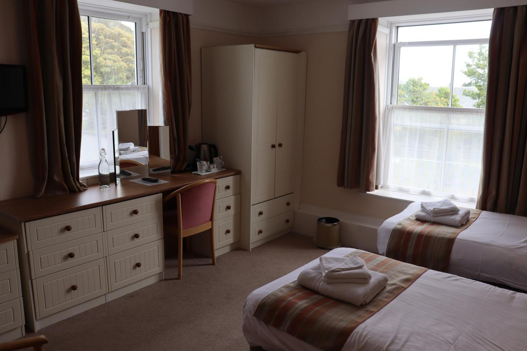 Lion Hotel & Studio Apartments Criccieth Luaran gambar