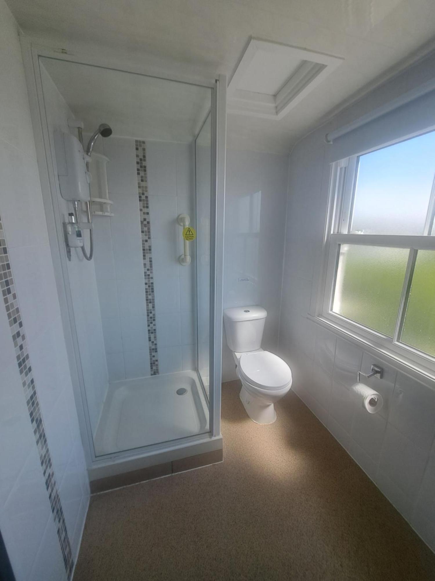 Lion Hotel & Studio Apartments Criccieth Luaran gambar