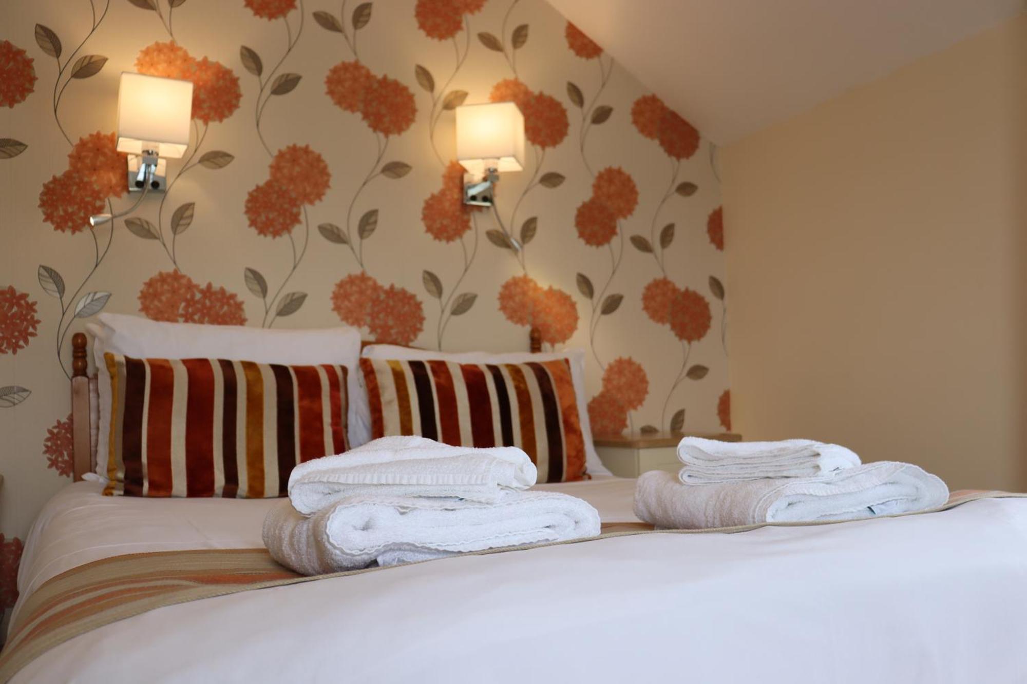 Lion Hotel & Studio Apartments Criccieth Luaran gambar