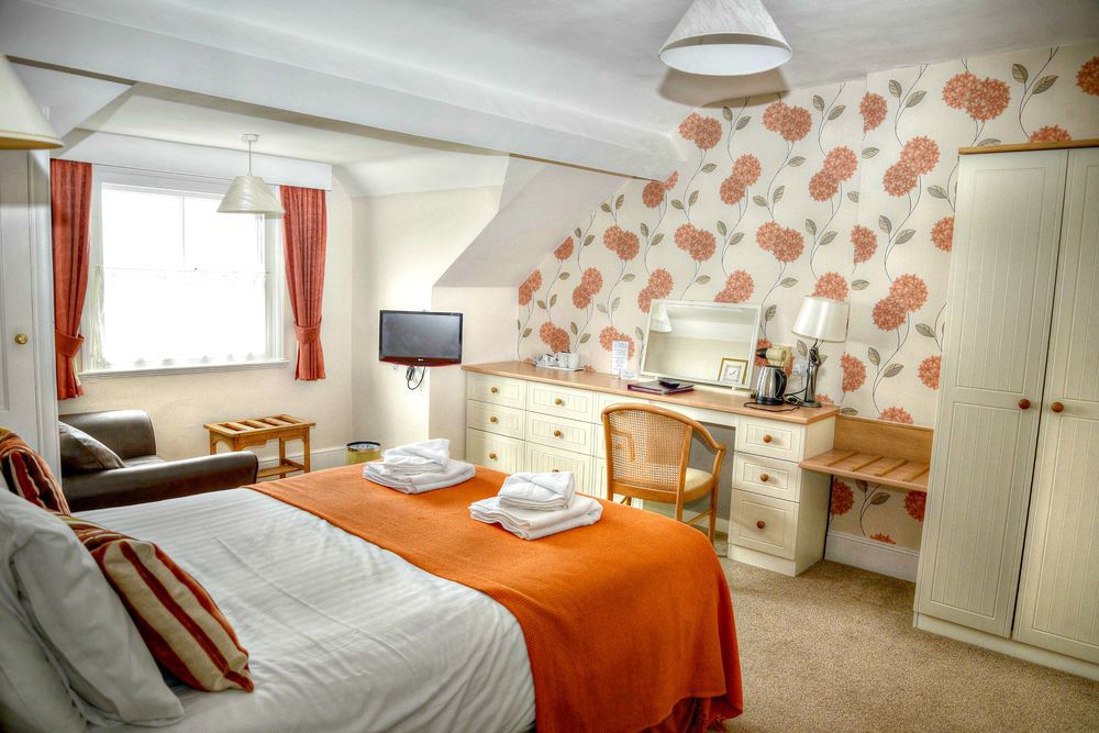 Lion Hotel & Studio Apartments Criccieth Luaran gambar